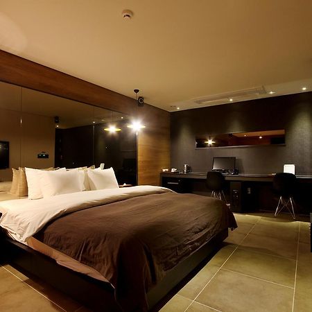 Uijeongbu Latree Hotel Экстерьер фото