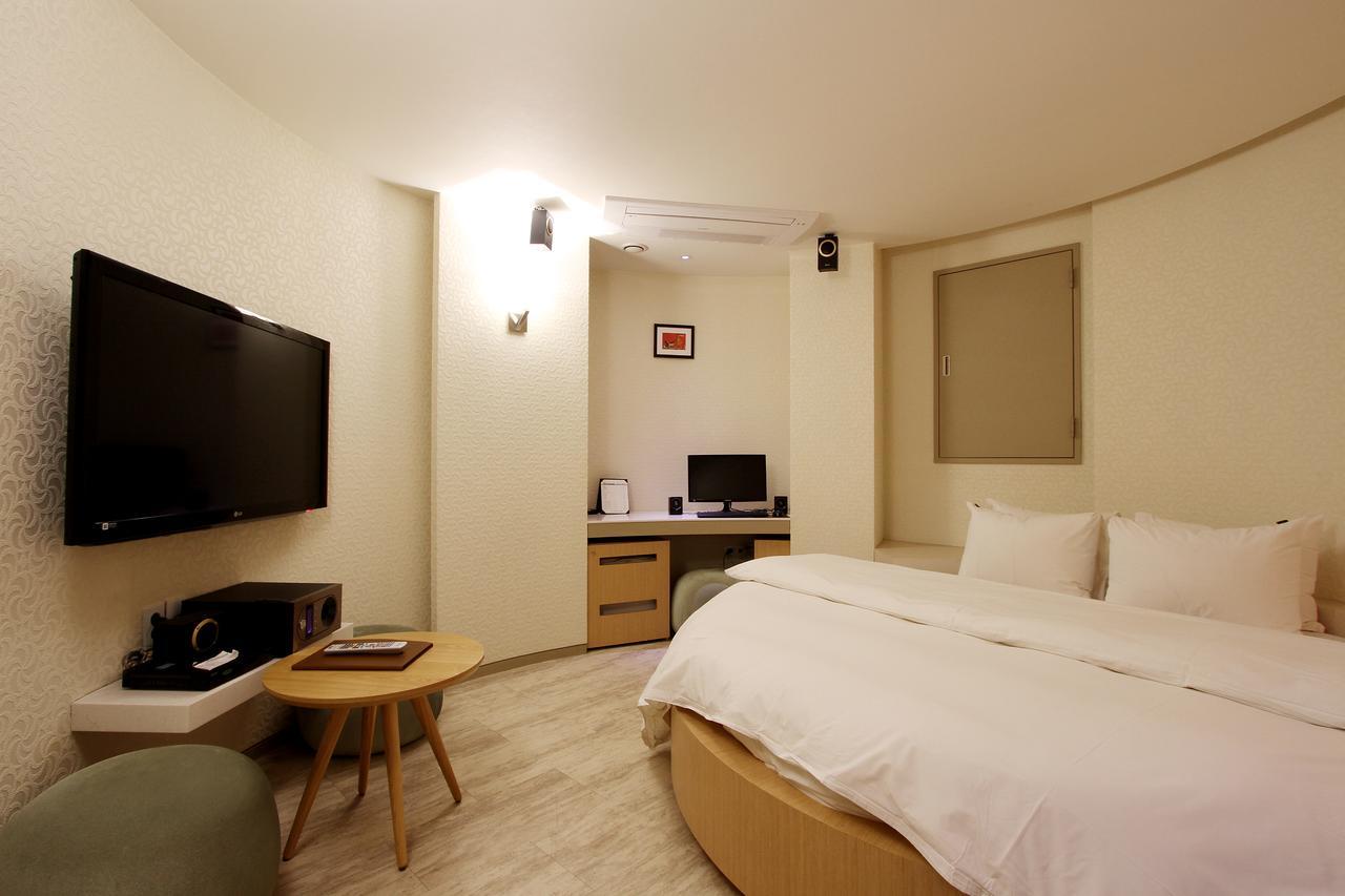 Uijeongbu Latree Hotel Экстерьер фото