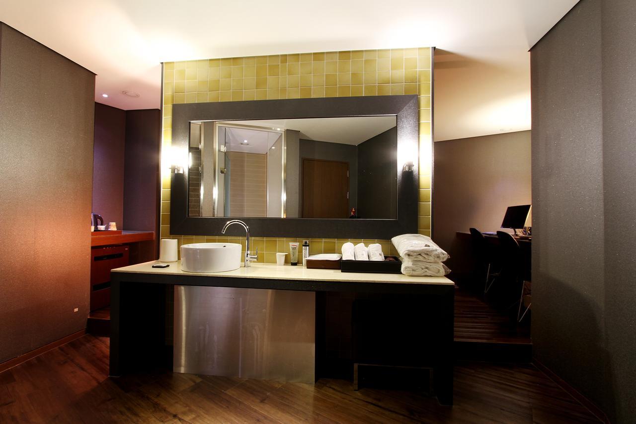 Uijeongbu Latree Hotel Экстерьер фото