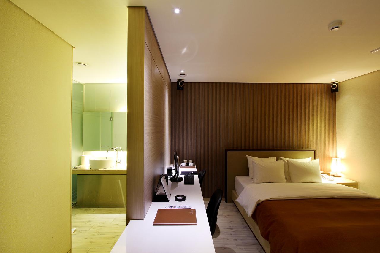 Uijeongbu Latree Hotel Экстерьер фото