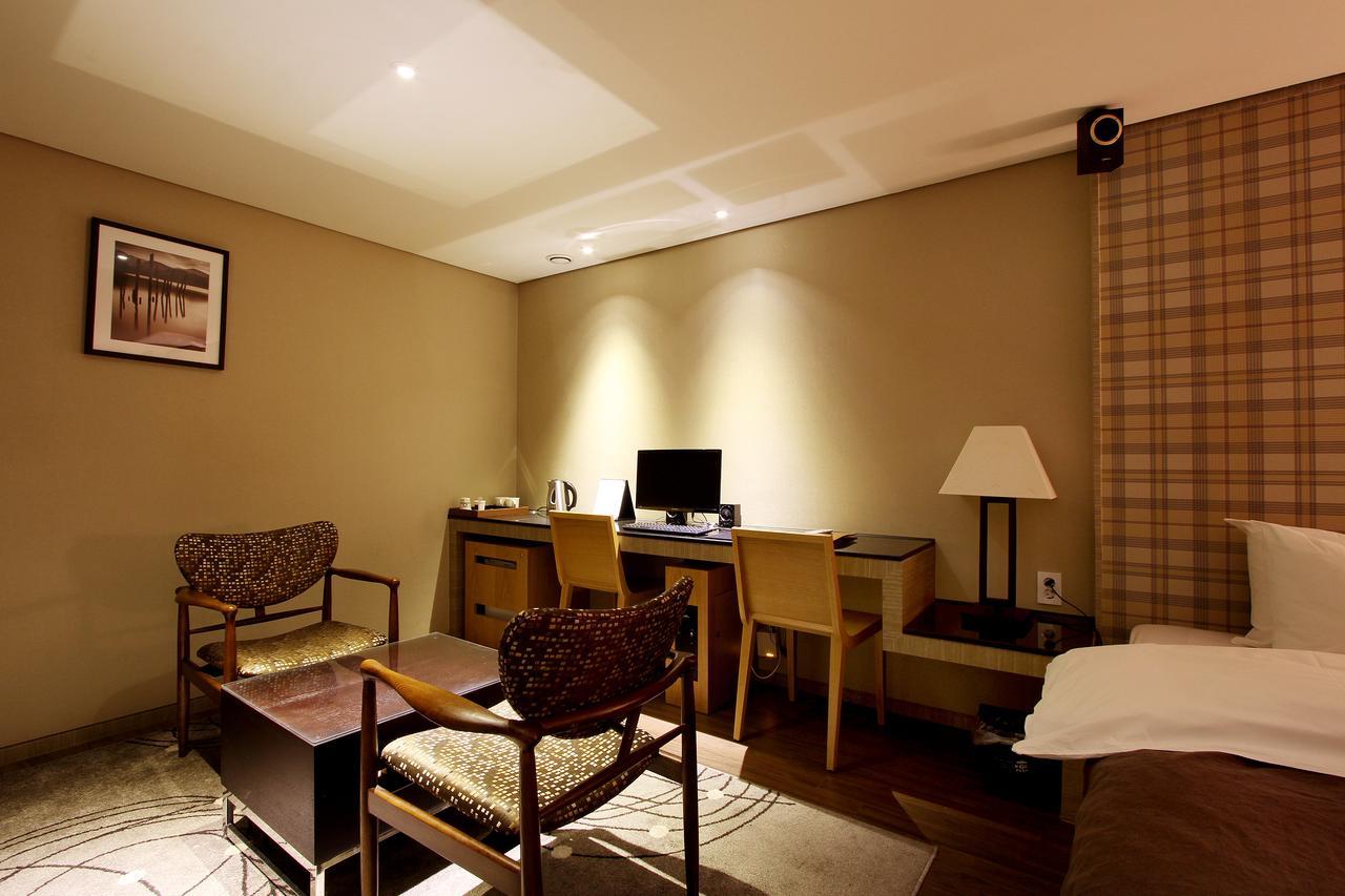 Uijeongbu Latree Hotel Экстерьер фото