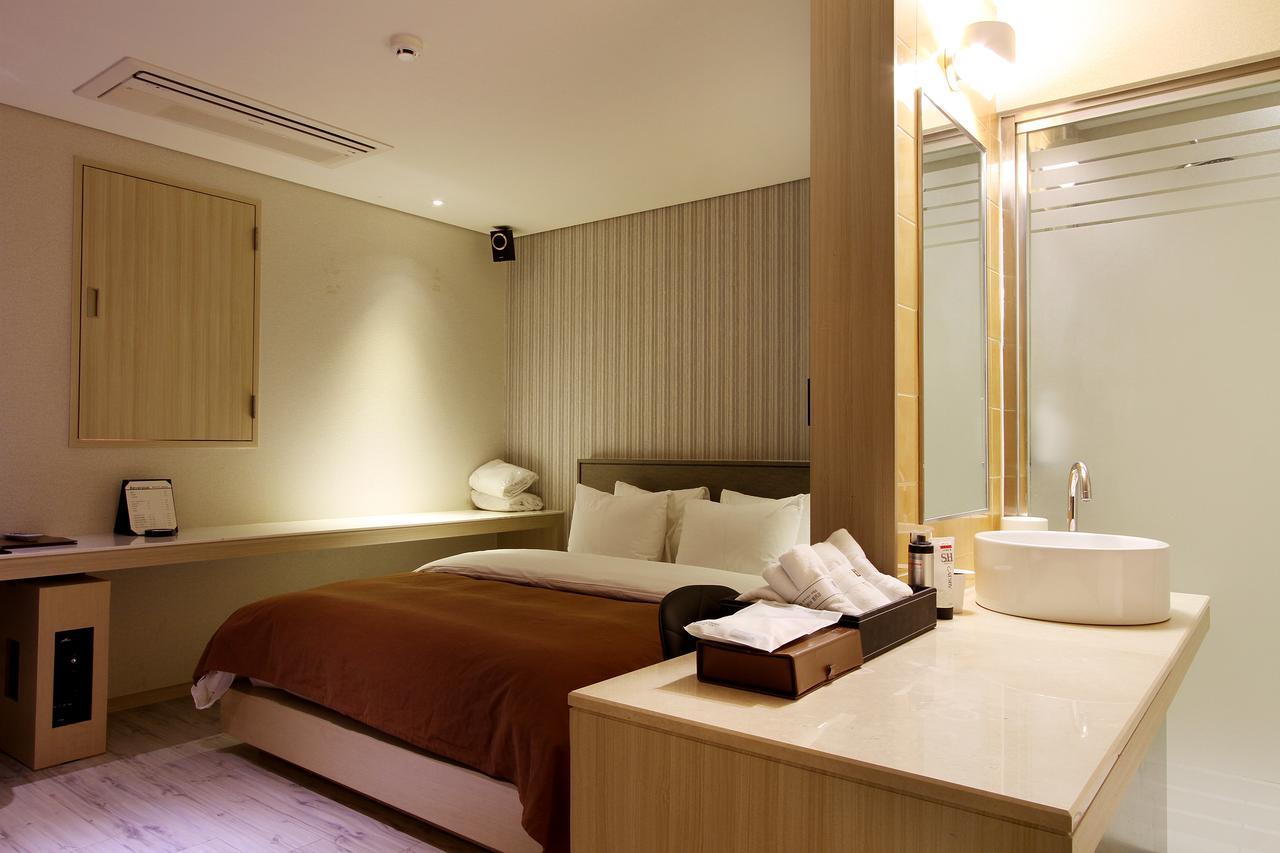 Uijeongbu Latree Hotel Экстерьер фото