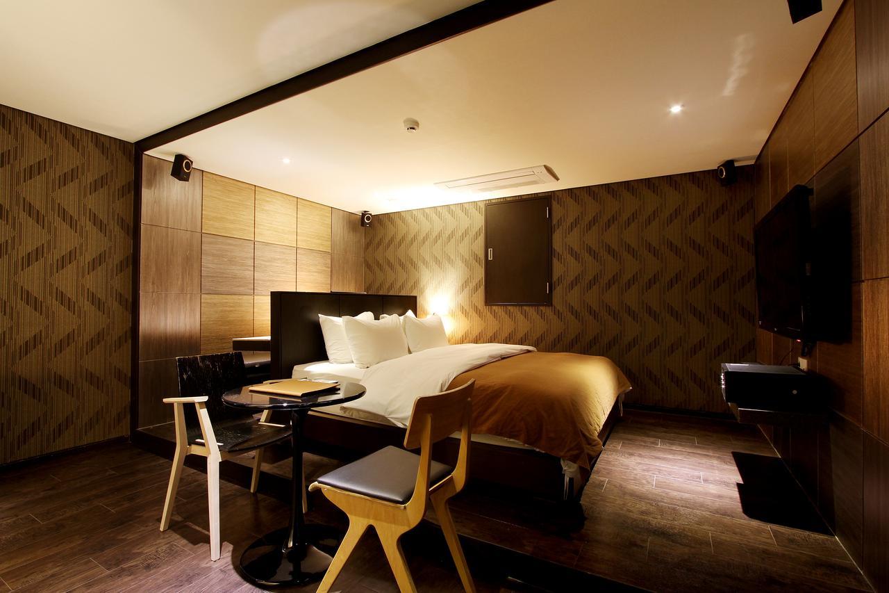 Uijeongbu Latree Hotel Экстерьер фото
