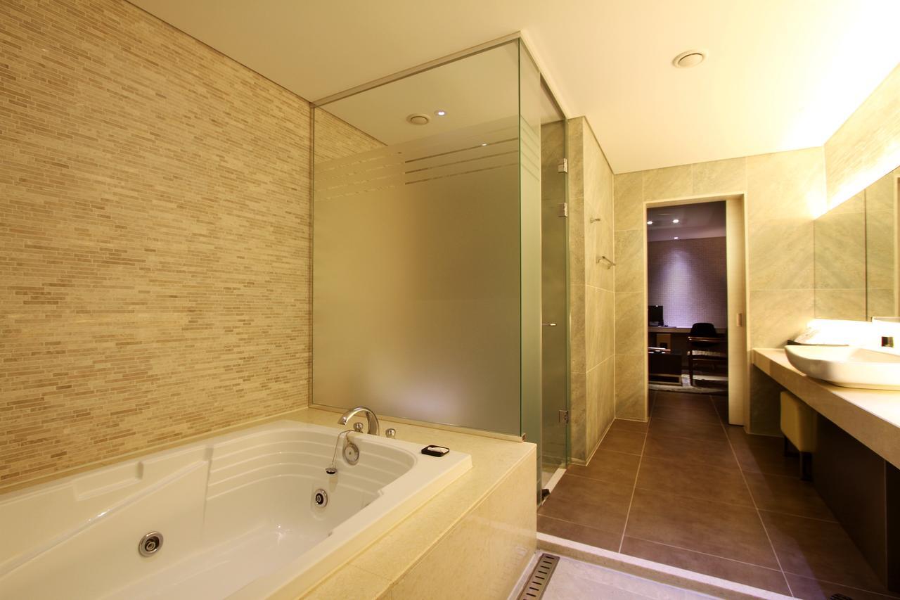 Uijeongbu Latree Hotel Экстерьер фото