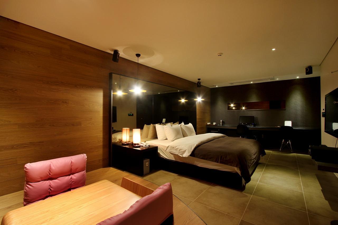 Uijeongbu Latree Hotel Экстерьер фото